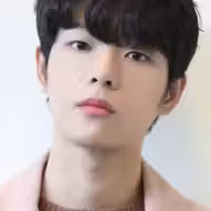 김도건