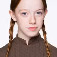 Amybeth McNulty