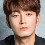 이현욱