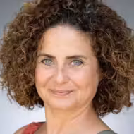 Esra Akkaya