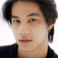 อูโน่ หลาวทอง