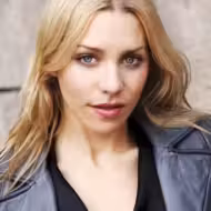 Julia Dietze