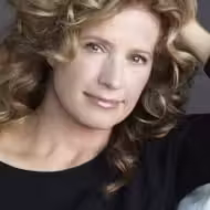 Nancy Travis