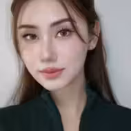 ลีน่า ลลินา ชูเอ็ทท์