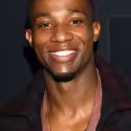 Arlen Escarpeta